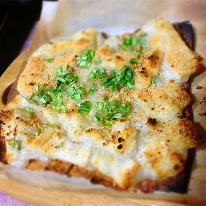 板麩と玄米餅のあっさり満腹ピザ